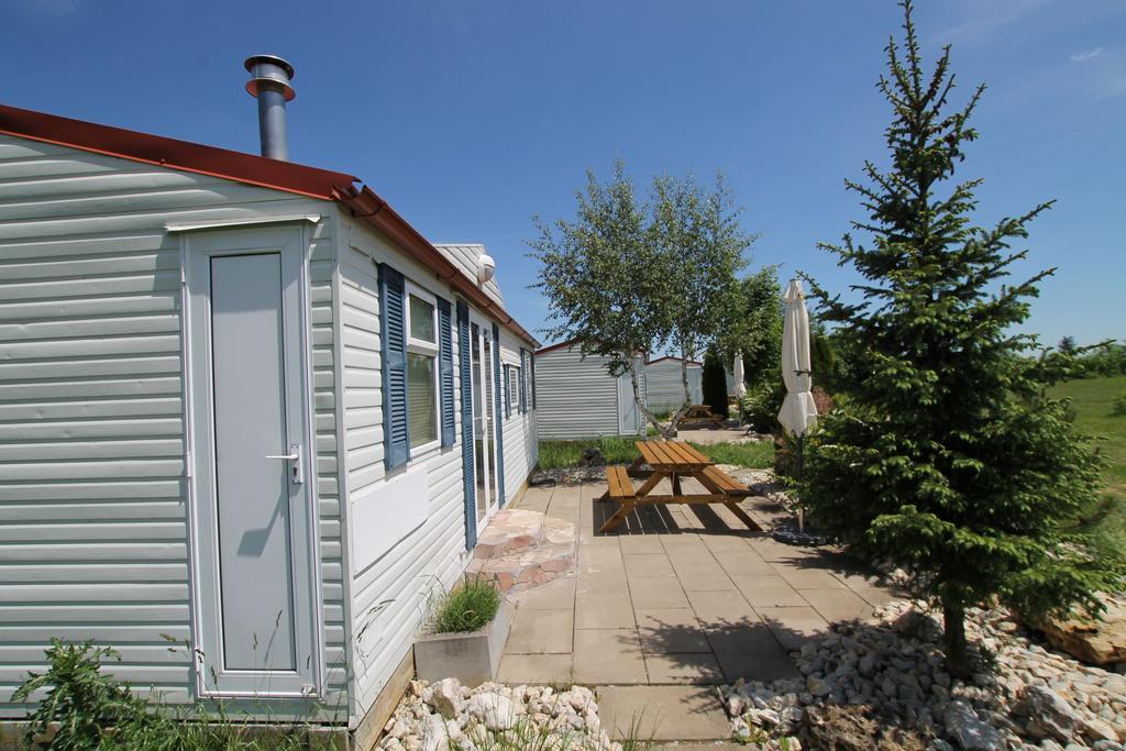 Azur Camping Schwaebische Alb Sonnenbühl Eksteriør bilde
